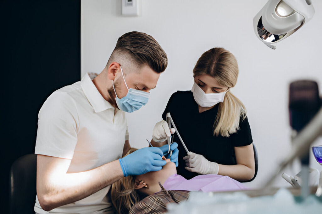 Root Canals vs. Tooth Extractions: What Dentists in Garland, TX, at Distinctive Dental Concepts Recommend_3
